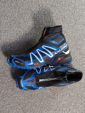 NWT Solomon Snowcross 1 Extreme Winter Hiking Sneakers Men's 7.0 Women's 8.0